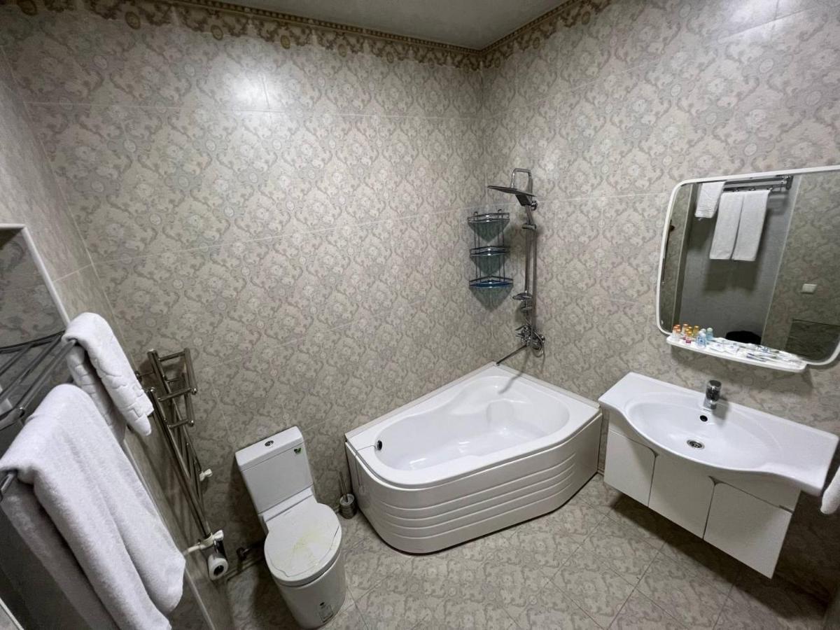 Alisher Hotel By Shosh Tashkent Esterno foto