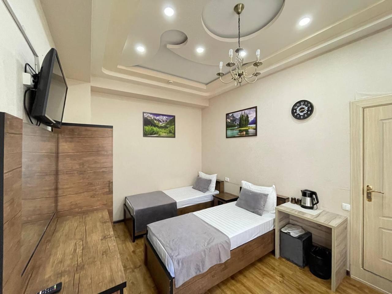 Alisher Hotel By Shosh Tashkent Esterno foto