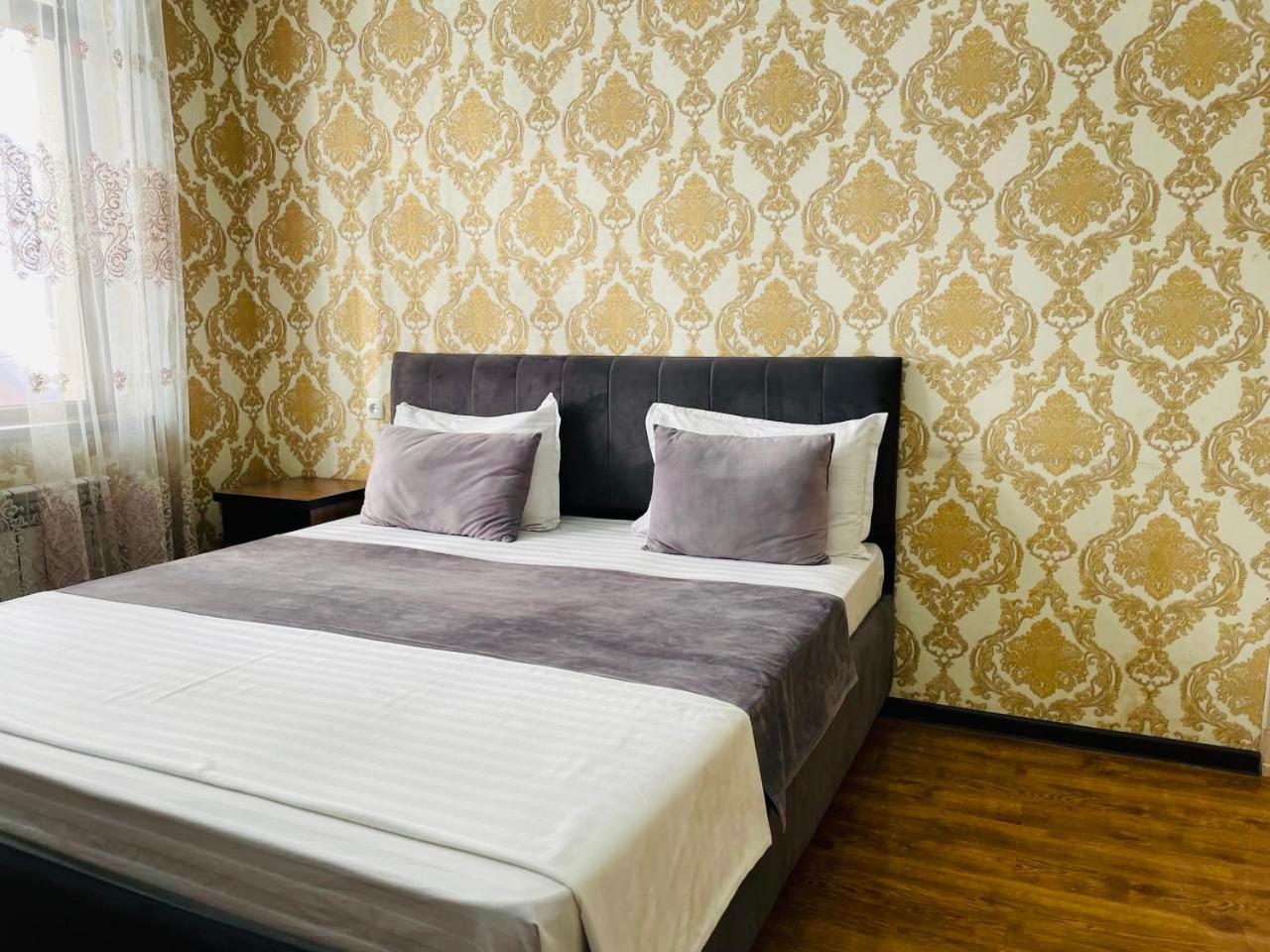 Alisher Hotel By Shosh Tashkent Esterno foto